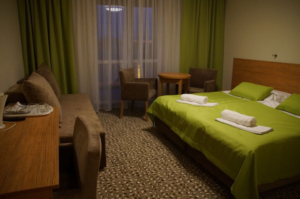 Hotel ***Nat Sarbinowo Ngoại thất bức ảnh