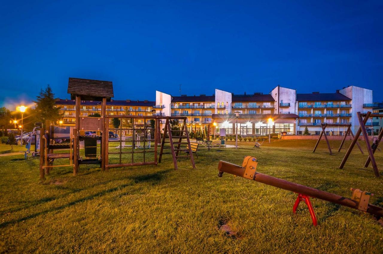 Hotel ***Nat Sarbinowo Ngoại thất bức ảnh
